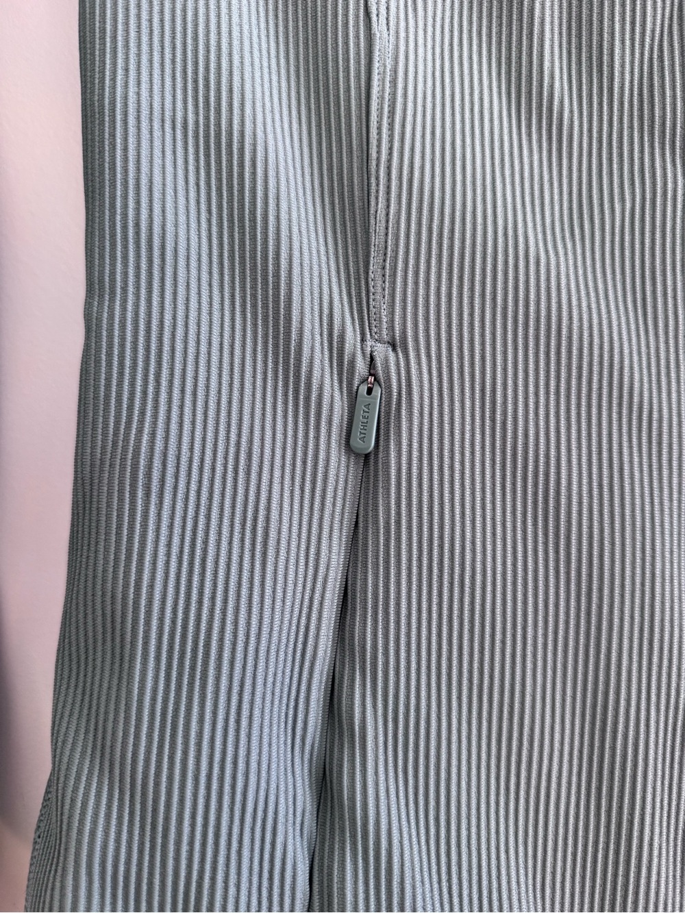 Athleta salutation ribbed jacket in green/sage color - Picture 6 of 7